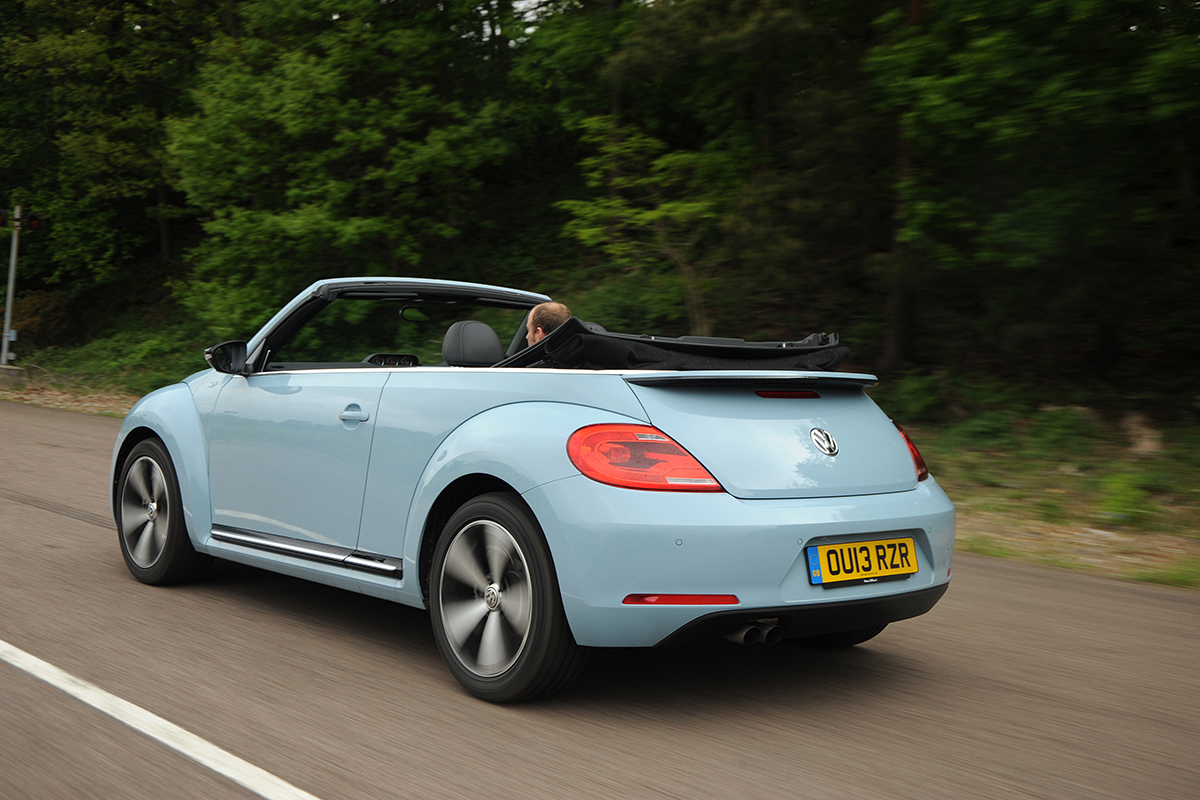 VW Beetle Cabriolet rear action