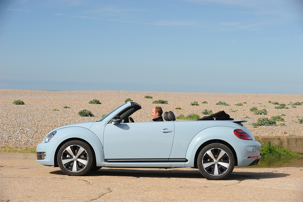 VW Beetle Cabriolet roof down
