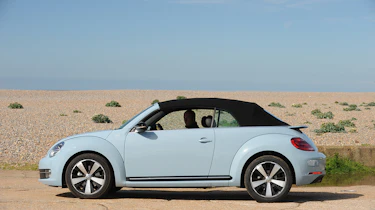 VW Beetle Cabriolet roof up