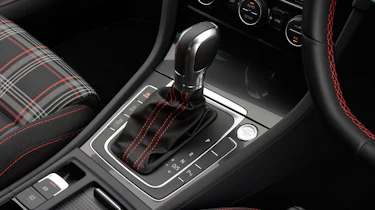 Volkswagen Golf GTI DSG gearstick