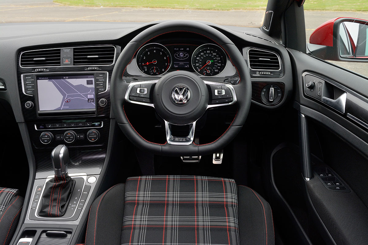 Volkswagen Golf GTI DSG interior