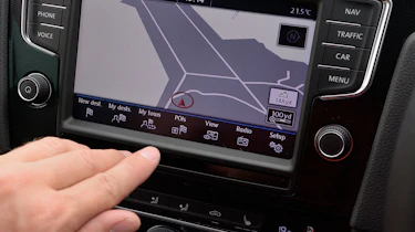Volkswagen Golf GTI DSG sat-nav