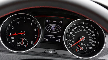 Volkswagen Golf GTI DSG speedo