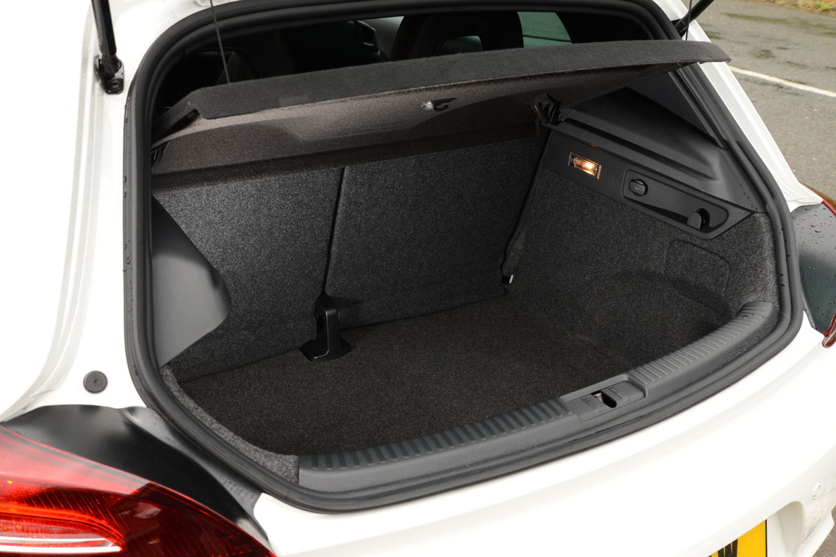 Volkswagen Scirocco boot