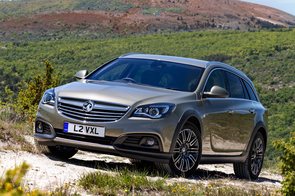 Vauxhall Insignia Country Estate off road