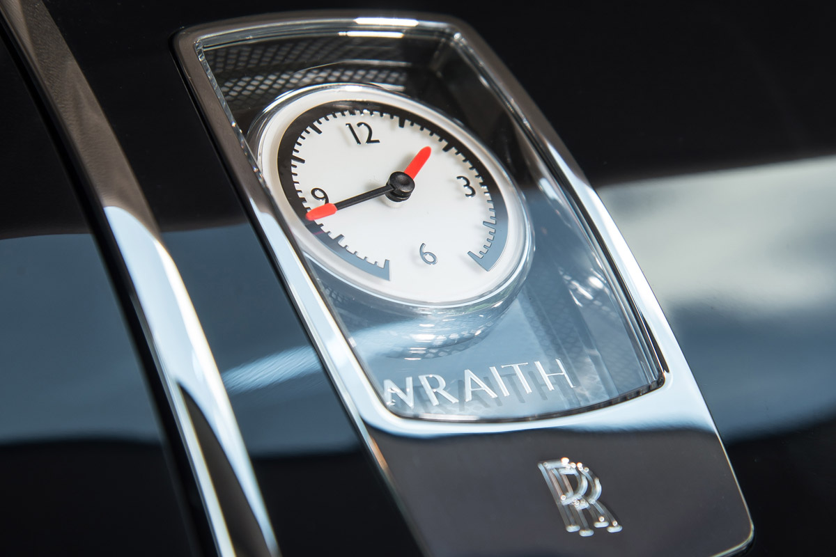 Rolls Royce Wraith clock