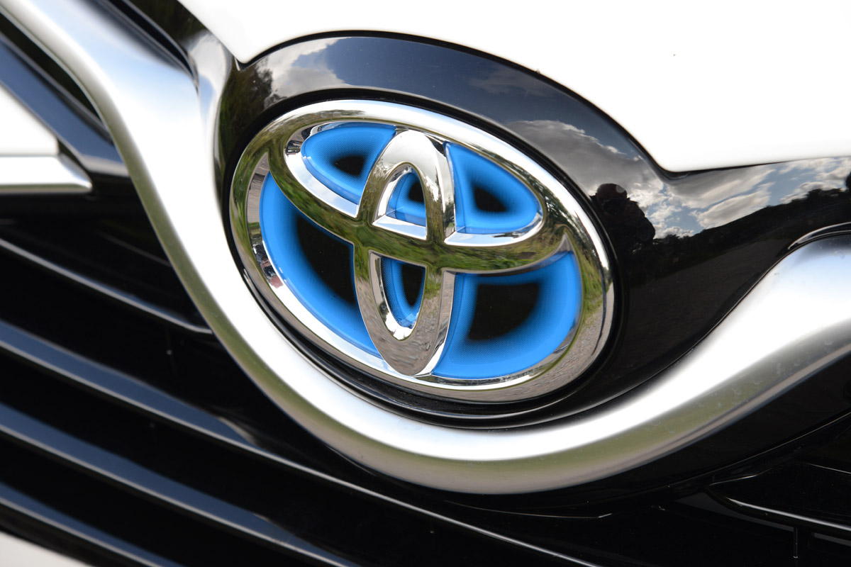 toyota badge