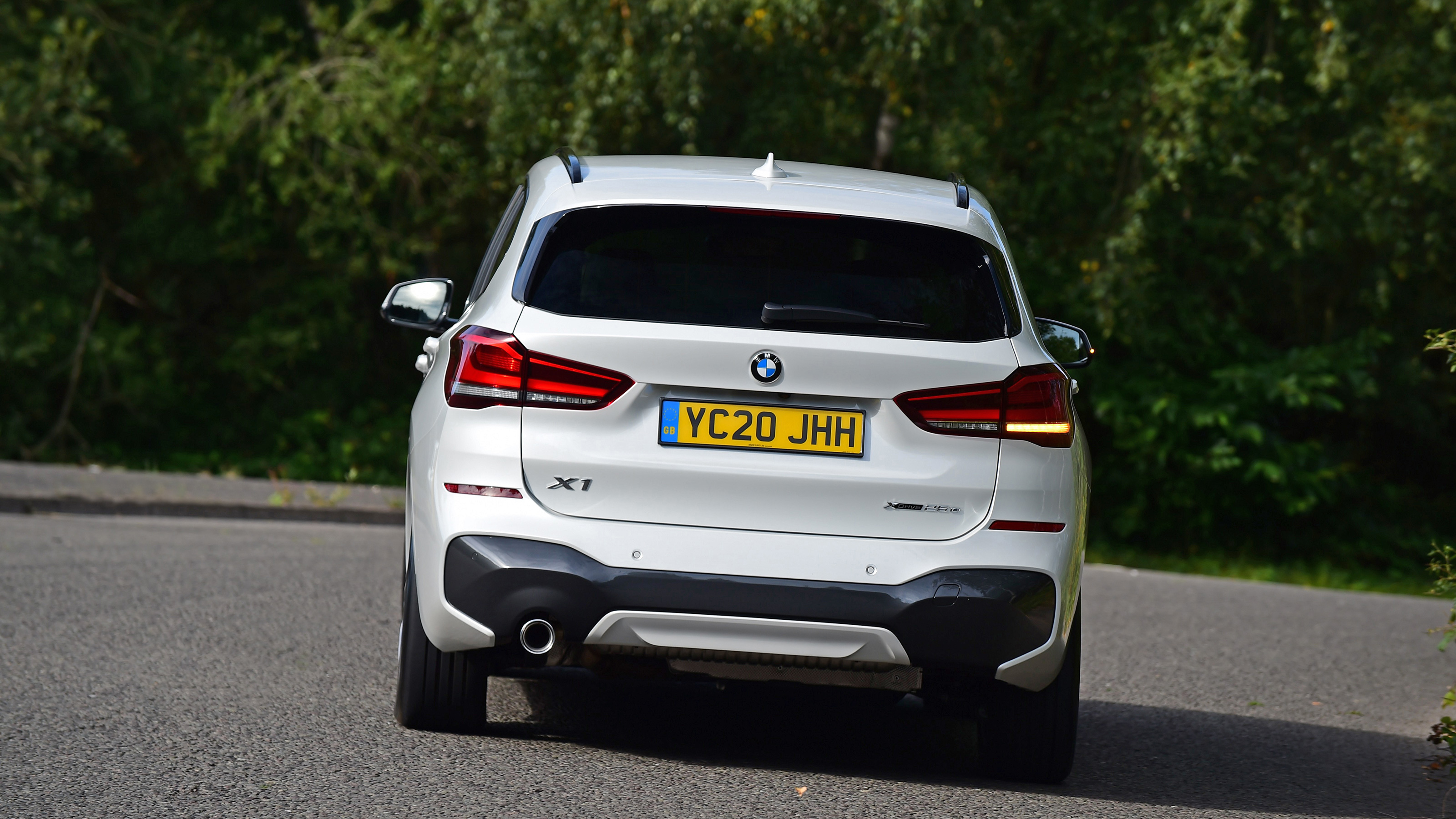 BMW X1 rear cornering