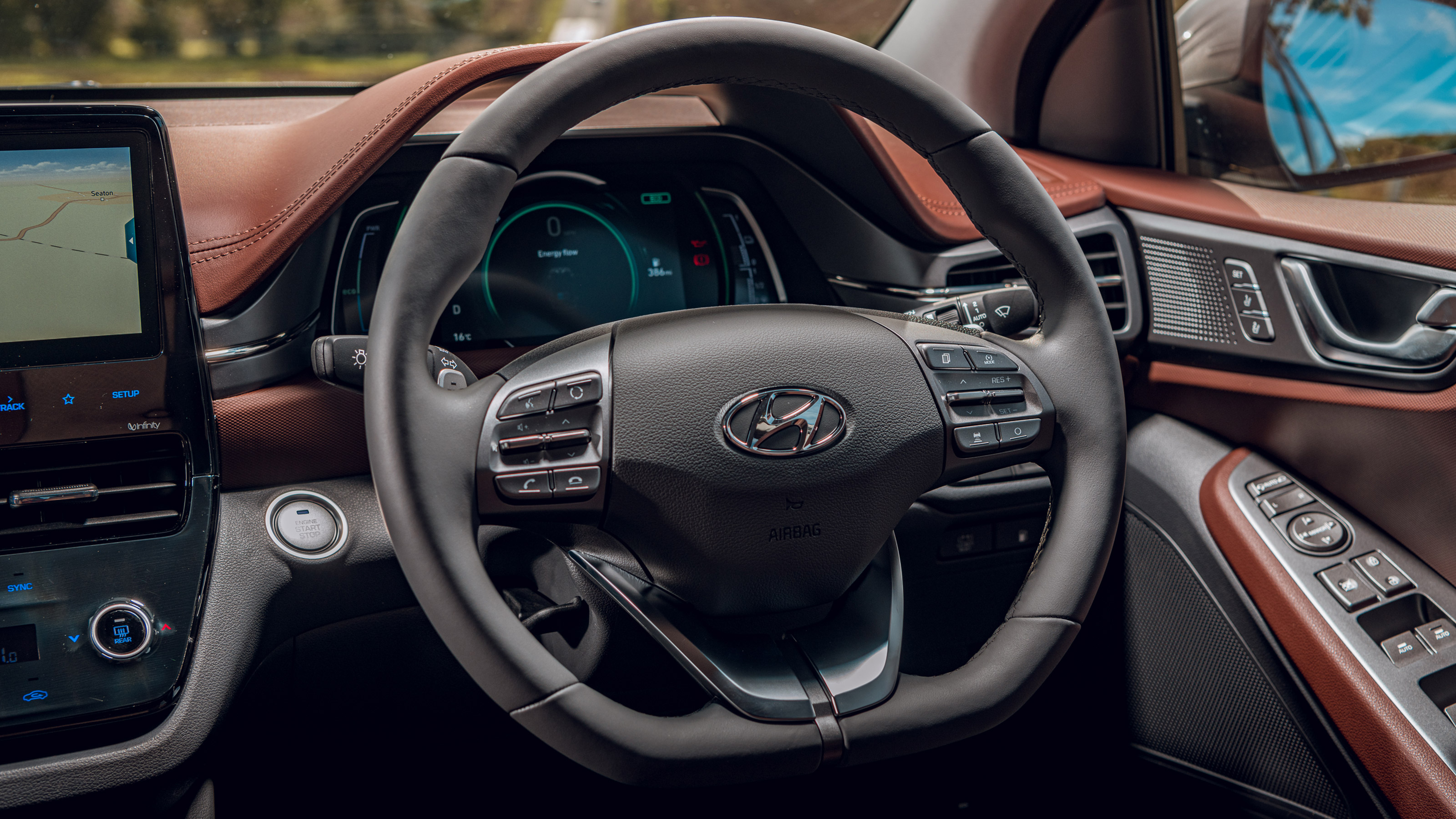 Hyundai Ioniq hybrid interior