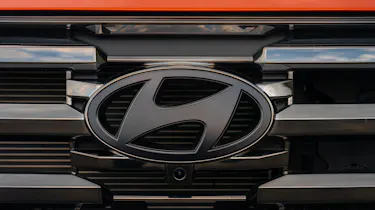 Hyundai badge