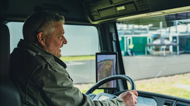 MAN eTGX truck test: Chris Rosamond driving