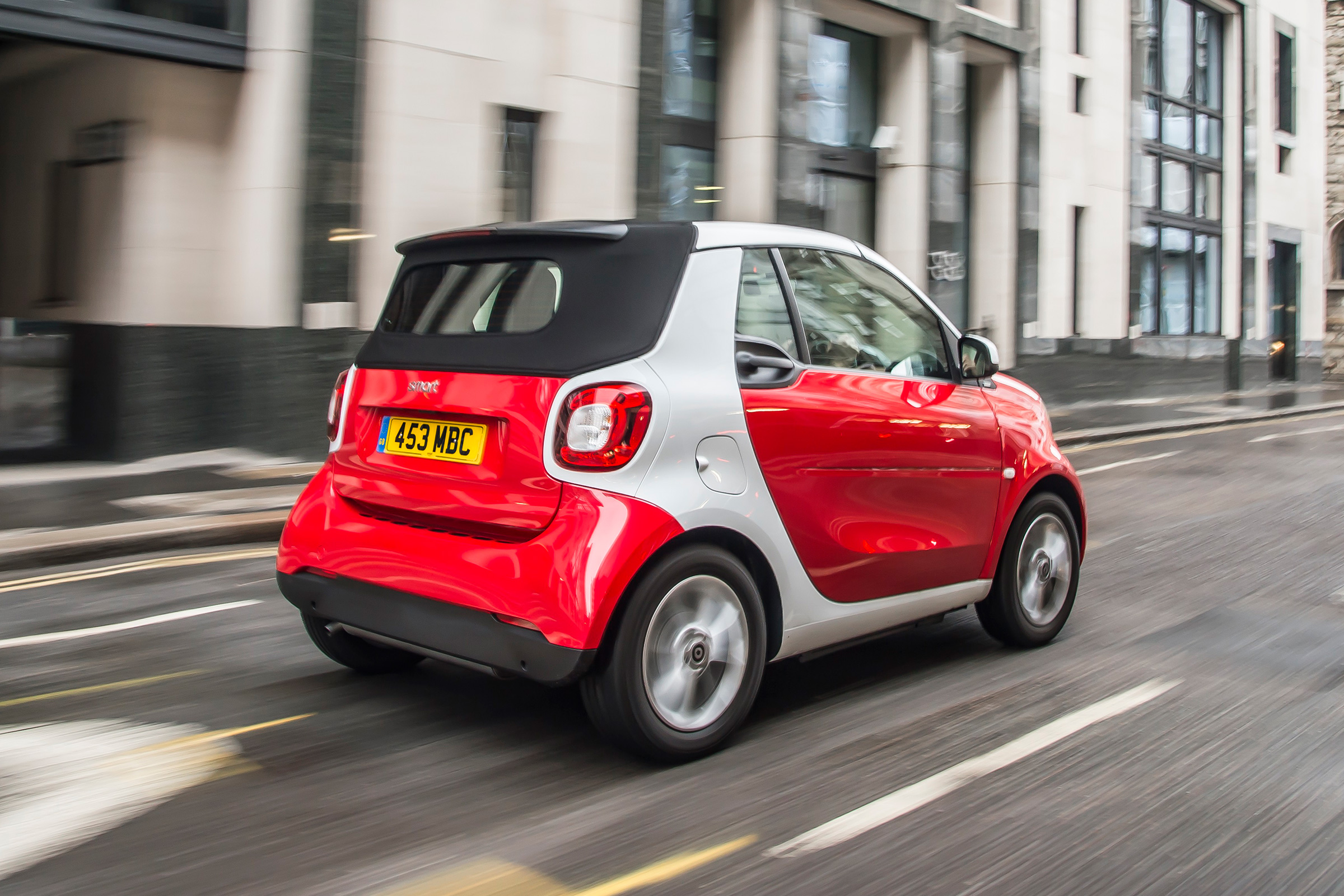 Smart ForTwo Cabrio - rear 3/4 
