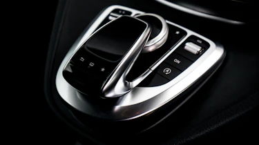 Mercedes V-Class - gearshift