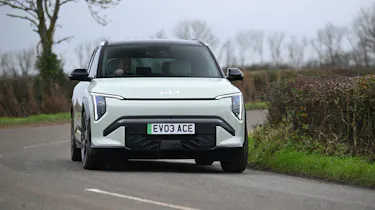 New Kia EV3 - front cornering