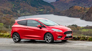 Do these 9 things and get up to £2,800 more when you sell your car - header