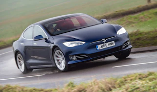 2016 Tesla Model S - cornering