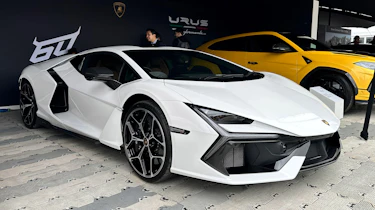 Lamborghini Revuelto