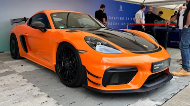 Porsche Cayman GT4 RS