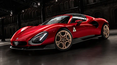 Alfa Romeo 33 Stradale - front static