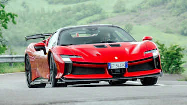 Ferrari SF90 XX Spider - front cornering