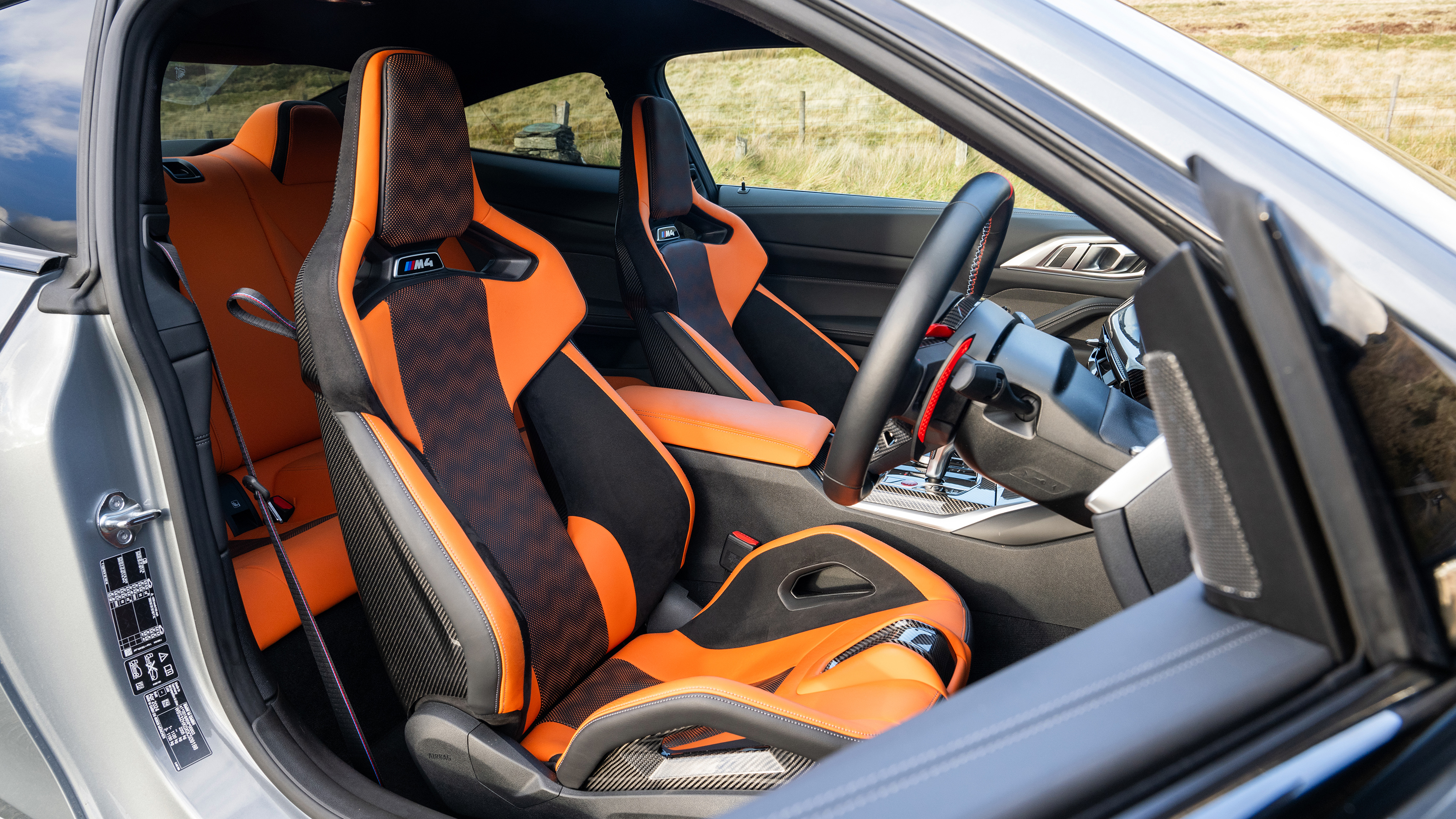 BMW M4 2025 - interior