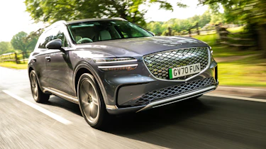 Genesis Electrified GV70 - front tracking
